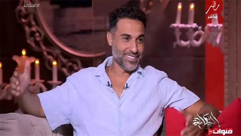 أحمد فهمي يشيد بالسقا: طاقة لا تنتهي وبيوصل قبل المعاد بساعتين
