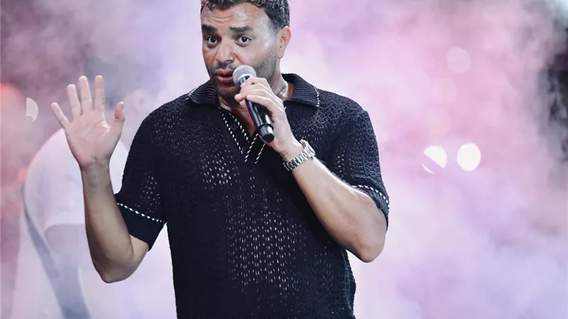 الصور الكاملة .. رامي صبري يتألق بالساحل الشمالي .. ويطلق العد التنازلي ل 