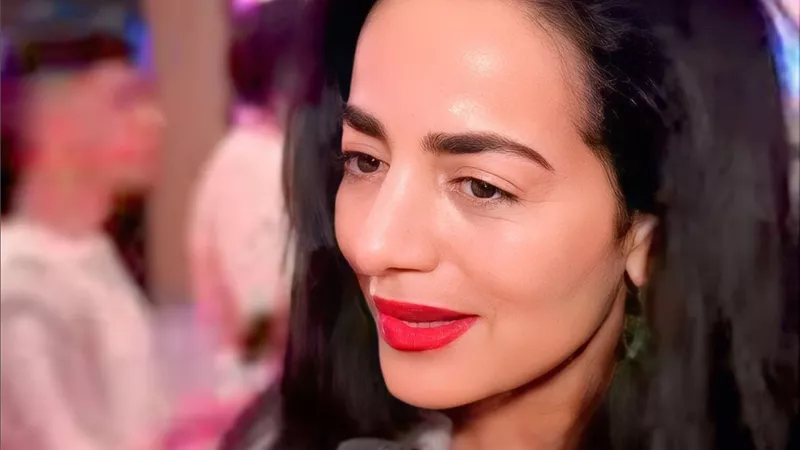 خاص .. كريمة منصور تعلن عن مشاركتها بفيلم روائي قصير 