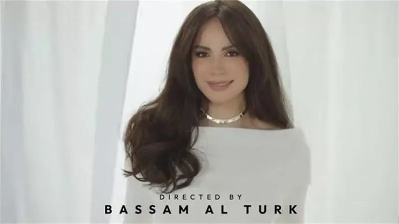 آمال ماهر تطرح أغنية 