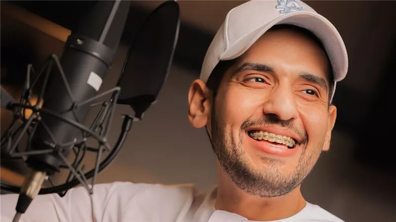 الإماراتي ناصر السعدي يوقّع مع 