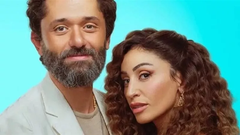كريم عبد العزيز يفتح ملف العلاقات الزوجية في 