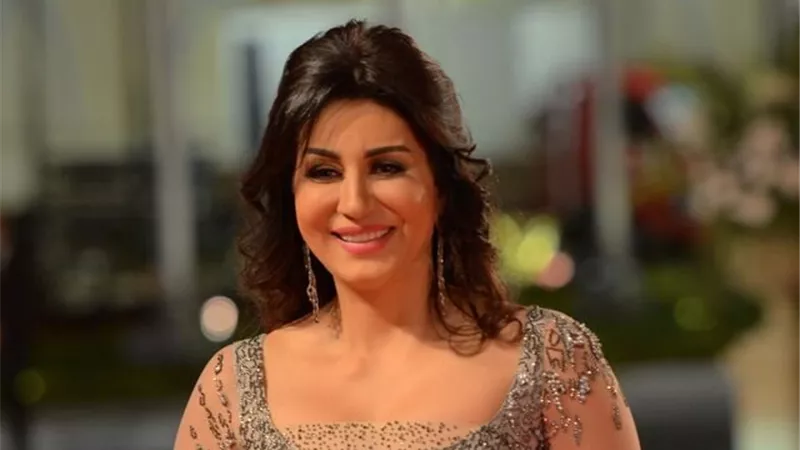 من بينهم نضال الشافعي ومنة فضالي.. نجوم الفن يدعمون وفاء عامر في أزمتها الأخيرة