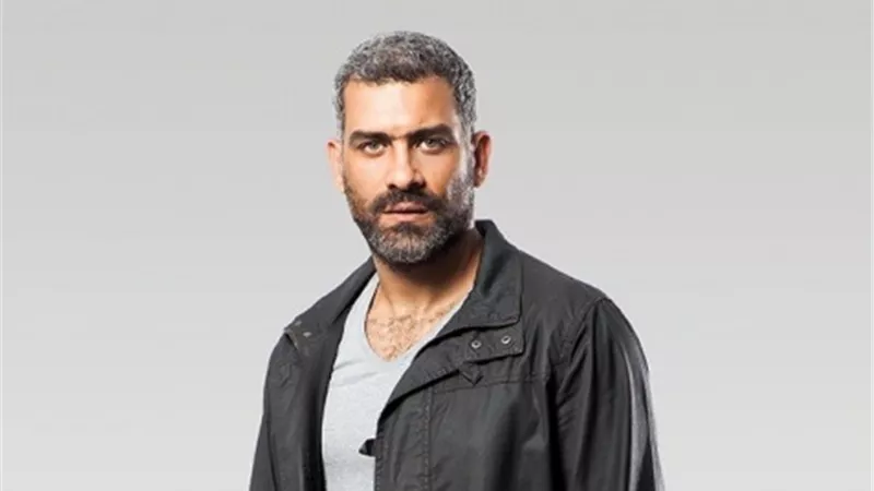 هاني عادل يستعد لإحياء 3 حفلات في أغسطس.. بينها حفلتان مع 