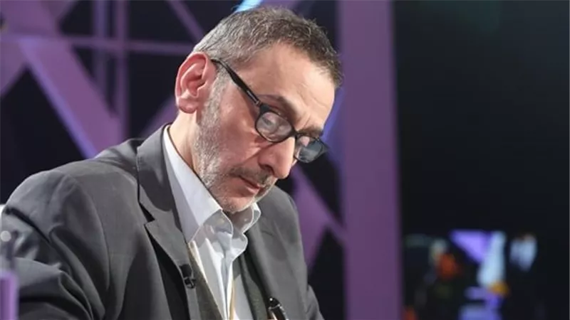 الرئيس اللبناني يمنح زياد الرحباني وسام الأرز الوطني رتبة كوماندو