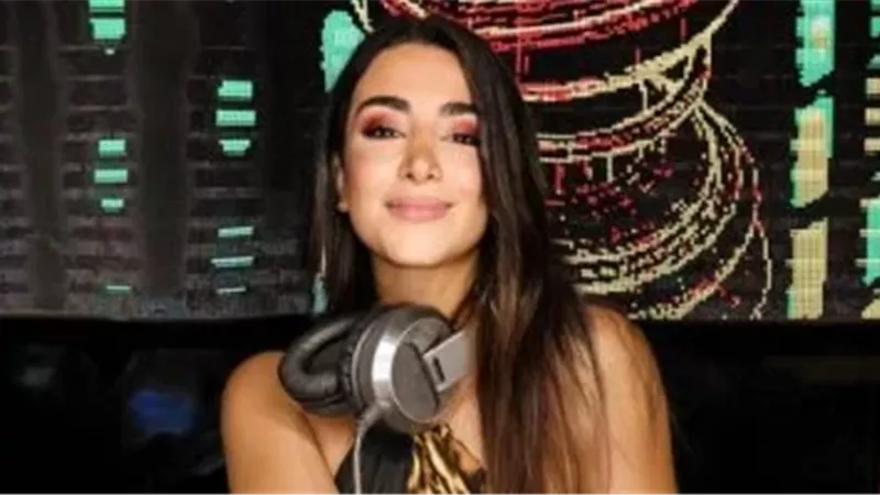 منها موسيقى 