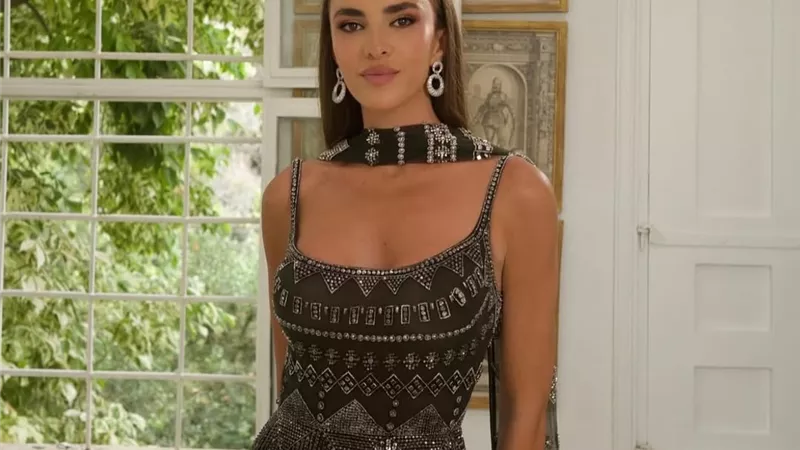 زين قطامي تخطف الأضواء في أول ظهور لها بعد زواجها من نجل المصمم العالمي إيلي صعب