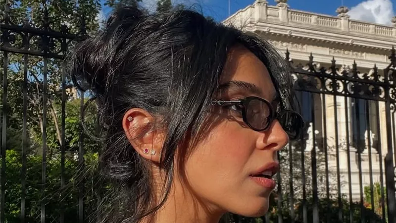 سلمى أبو ضيف تتألق  باطلالة انيقة ببصمة  إيلي صعب