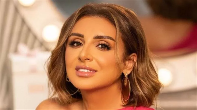(خاص)أنغام غاضبة من تصريحات والدها محمد علي سليمان حول حالتها الصحية