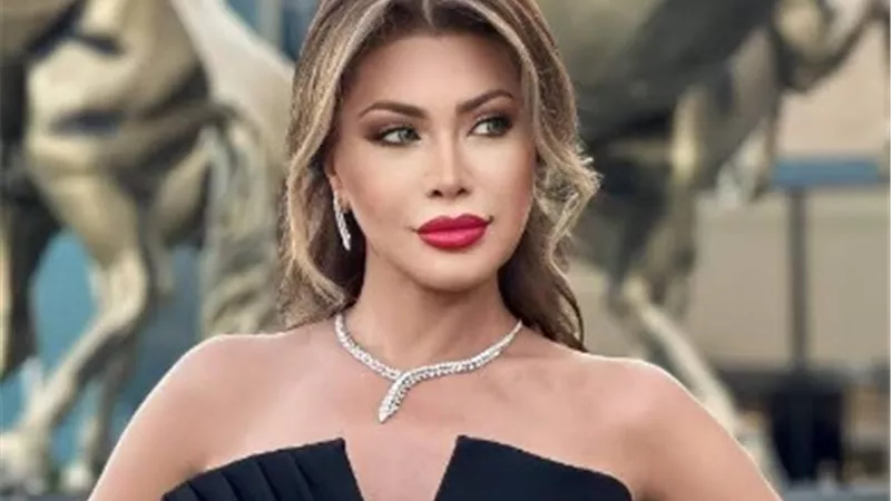 نوال الزغبي من مؤتمر لبنان : لا احب مقارنتي بعمرو دياب ولي أسلوب تسويقي الخاص للأغنيات
