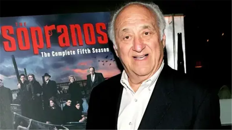 وفاة جيري أدلر نجم مسلسل The Sopranos عن 96 عاما