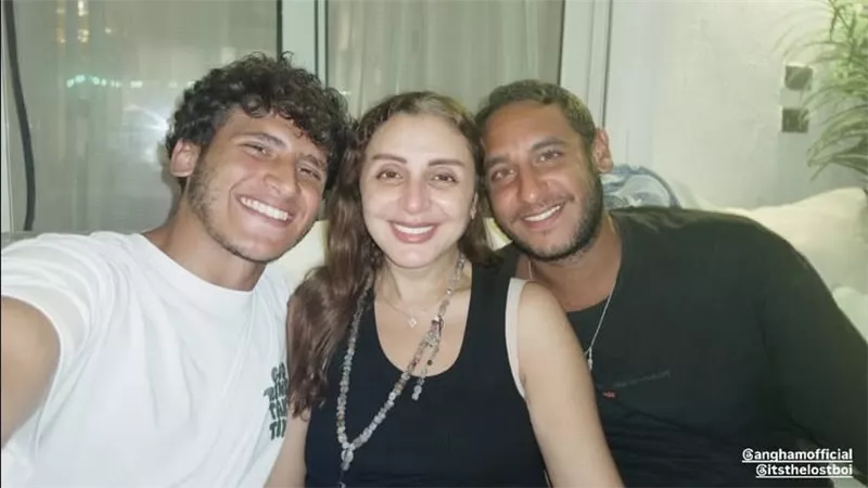 أول ظهور لـ أنغام بعد عودتها من ألمانيا برفقة نجليها