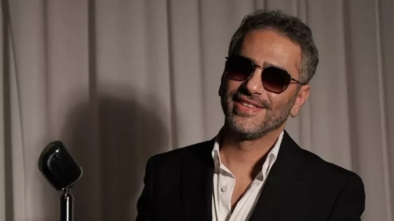 مكالمة فيديو تجمع فضل شاكر بابنه أثناء حفله أمس بلبنان