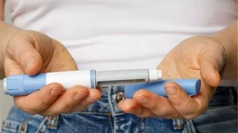 ماذا يحدث لجسمك بعد التوقف عن حقن أوزمبيك ومونجارو؟