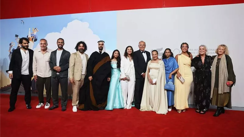 صور.. الفيلم السعودي هجرة يحتفل بعرضه الأول على سجادة فينيسيا الحمراء