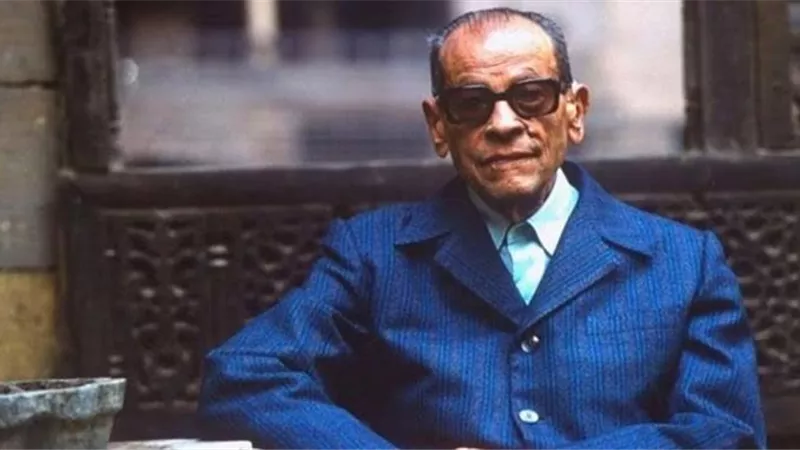 ذكرى رحيل نجيب محفوظ.. صاحب 
