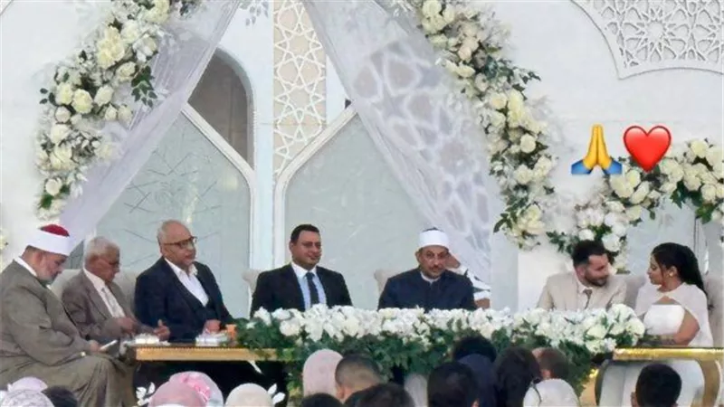 في حفل عائلي.. بيومي فؤاد يحتفل بعقد قران نجله