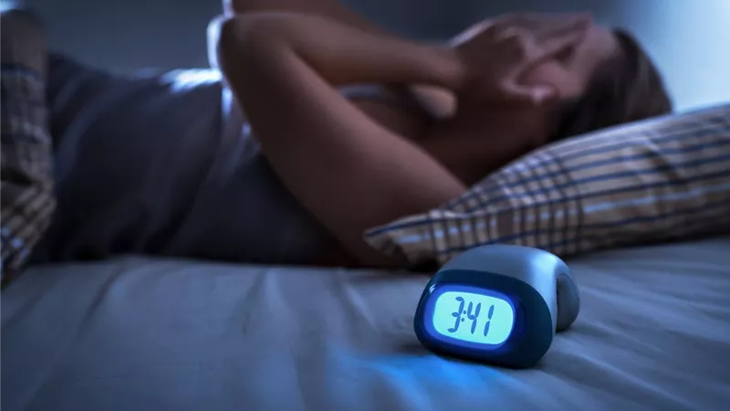 خبراء  يحذرون من  أجهزة تتبع النوم الحديثة.. تزيد حالات الأرق