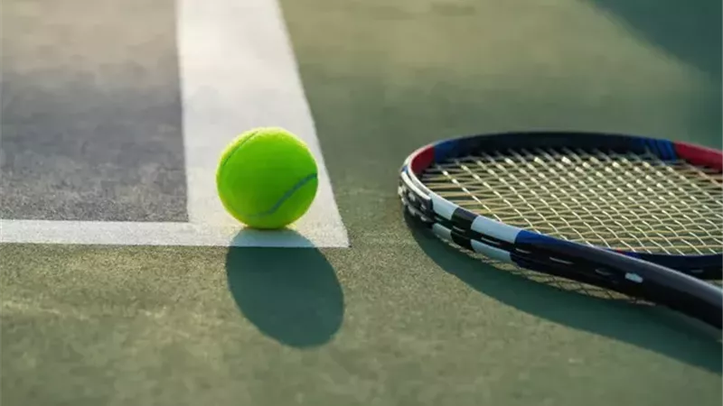 يطيل العمر ويقوي القلب.. 5 فوائد صحية للعب التنس بانتظام