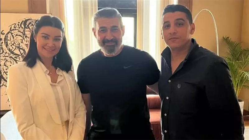 ياسر جلال ينشر صورا جديدة من كواليس مسلسل 