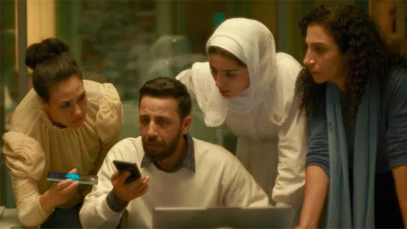 أربعة مهرجانات يسافر لها 