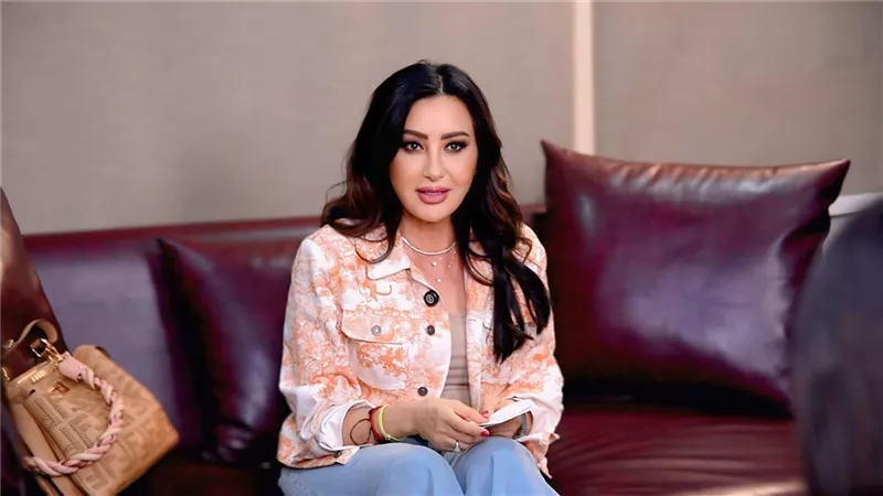 مانشستر سيتي يحتفل بفوزه على أنغام أغنية 