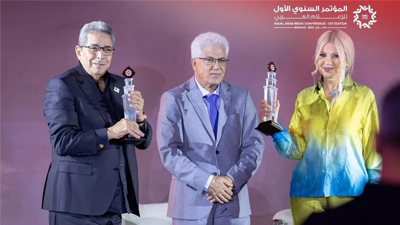 تكريم نجوم الإعلام في الوطن العربي خلال المؤتمر السنوي الأول للإعلام العربي في ليبيا