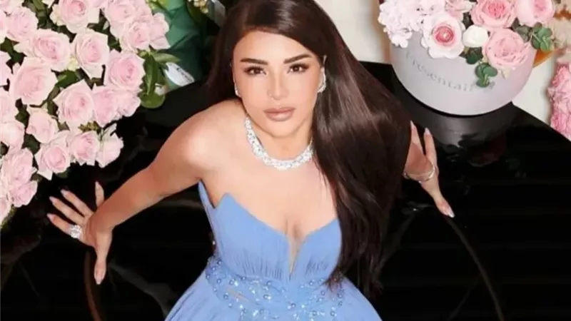 ماغي أبو غصن تخطف الأنظار بإطلالة سماوية في دير جيست2025
