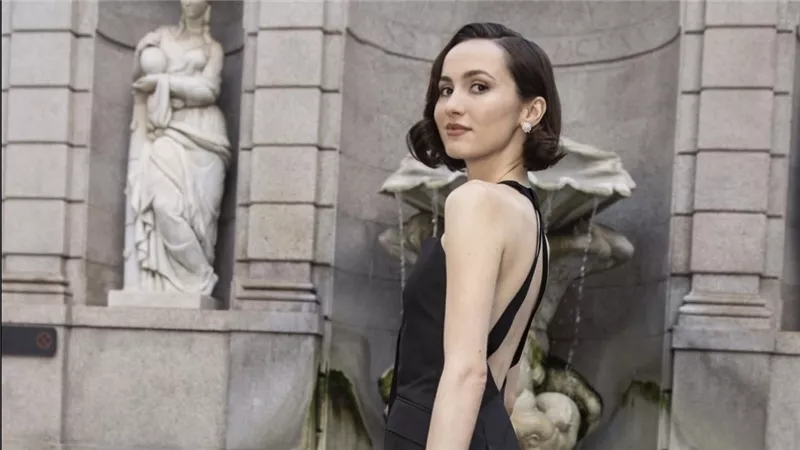 	Max Mara تكرّم مود أباتو بجائزة WIF Face of the Future في نسختها العشرين