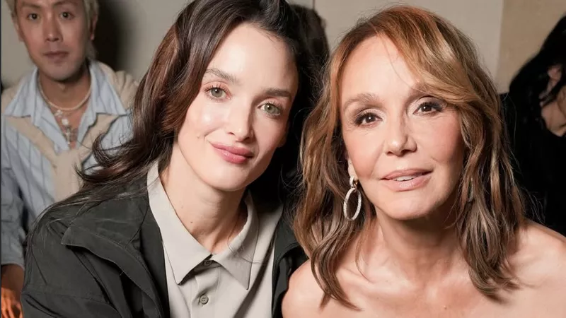 آن هاثاواي وشايلين وودلي وغيرهن من النجمات يشهدن انطلاقة بيتشيولي الأولى مع Balenciaga في باريس