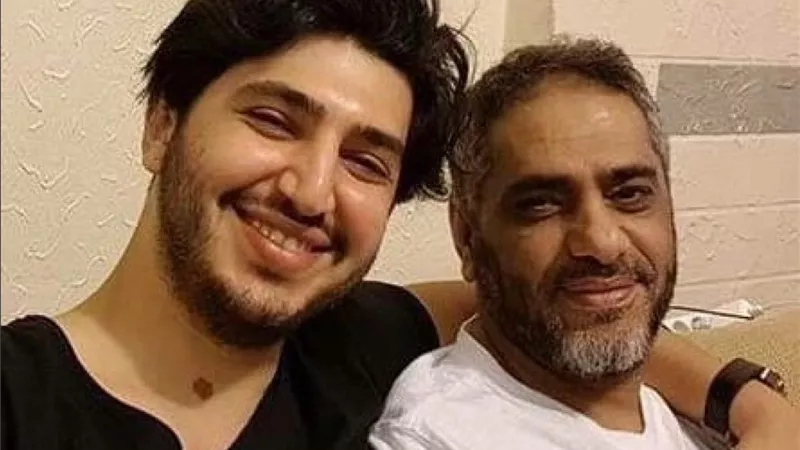 محمد فضل شاكر يوقف جميع حفلاته بسبب ظروف والده