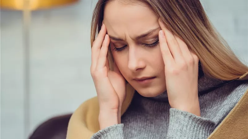الصداع النصفي المنهك قد يكون علامة على حالة عضلية في الفك