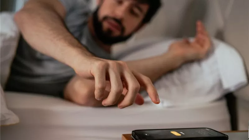 اضغط زر الغفوة.. 15 دقيقة نوم إضافية يوميًا تطيل عمرك لعشر سنوات
