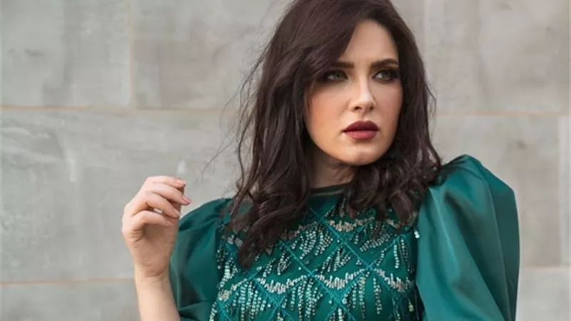 هبة الدري تروج لمسرحيتها الجديدة 