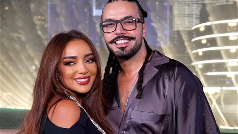 عبد الفتاح الجريني لزوجته في عيد ميلادها: أنتِ أحلى أغنية في حياتي وأجمل ما رأت عيني
