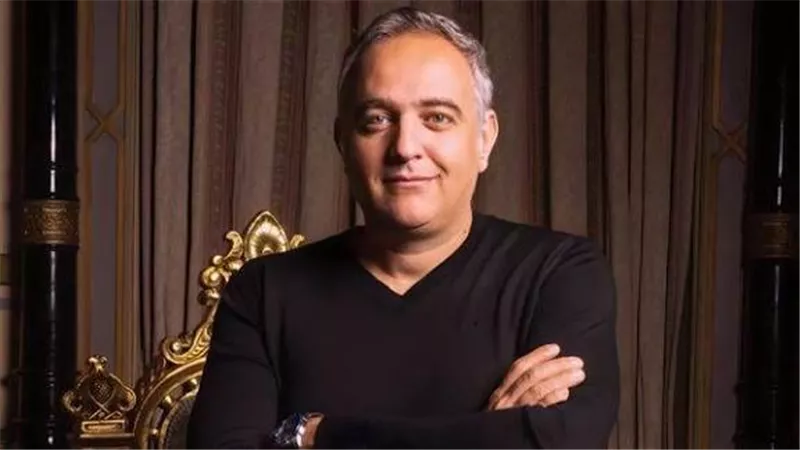محمد حفظي في ندوة الجونة: تكاليف الإنتاج تتضاعف وأزمة التوزيع تهدد صناعة السينما