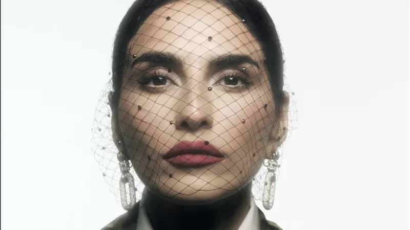 Dolce & Gabbana تطلق مجموعة “Flawless Look”: جمال يدوم من الصباح حتى المساء