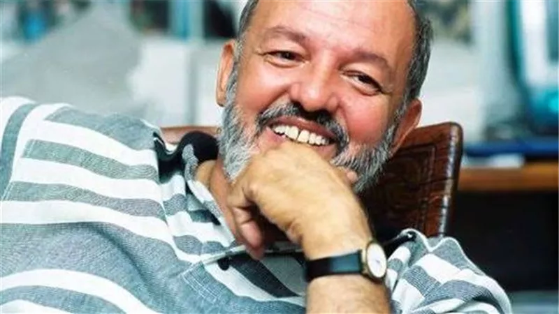 في ذكرى ميلاده.. محمد خان الذي أهدى السينما ملامح من الحياة