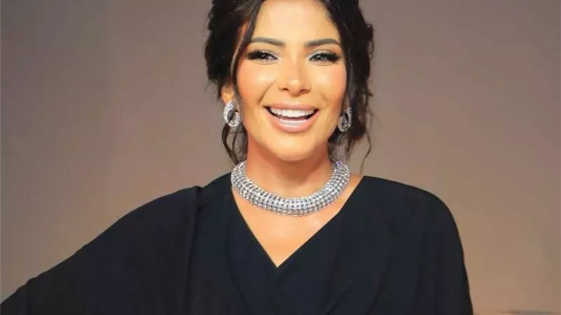 مُني زكي ضيفة أولي حلقات برنامج