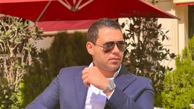 بعد المومياوات والكباش.. أحمد الخواجة مسئول مكياج افتتاح المتحف المصري الكبير