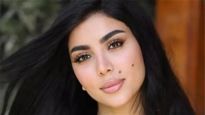 كارولين عزمي تنضم إلى فريق عمل مسلسل 