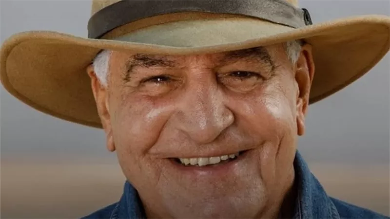 د. زاهي حواس يطلق كتاب 