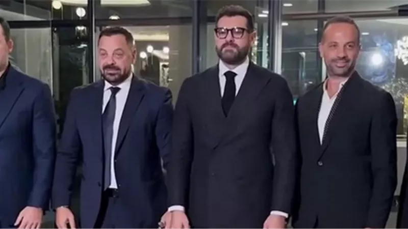 نجوم السلم والثعبان 2 يحتفلون بالعرض الأول للفيلم بالرياض