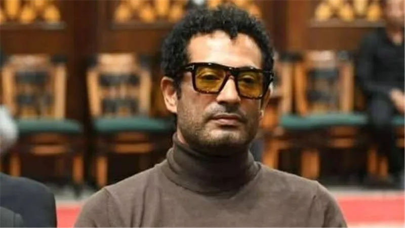 علاء مبارك و درة و عمرو سعد في  عزاء والد الفنان محمد رمضان بمسجد الشرطة