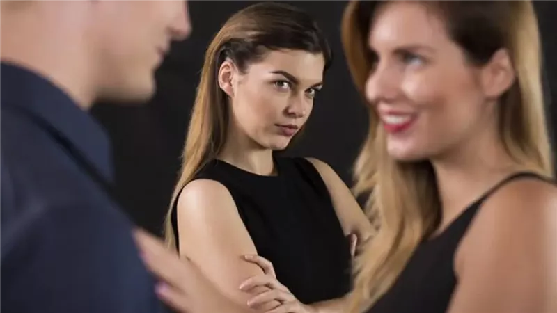 لماذا تنجذب بعض الفتيات للرجل المتزوج؟