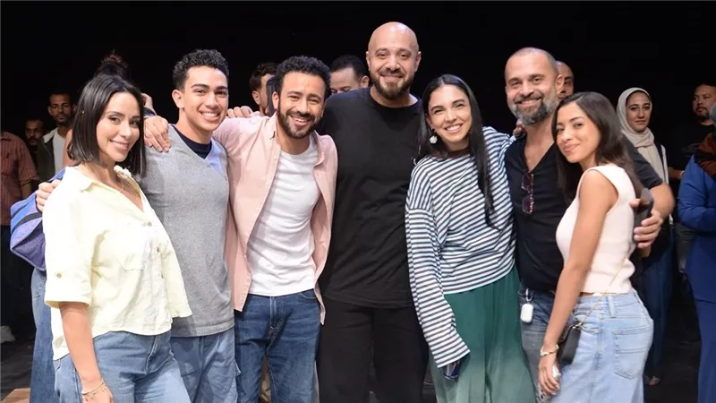 أحمد داود وسلمى أبو ضيف ينتهيان من تصوير فيلم 