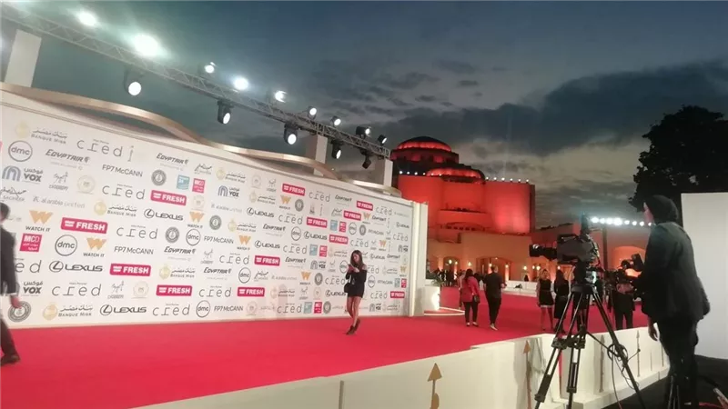التجهيزات الأخيرة والاستعدادات النهائية لحفل افتتاح مهرجان القاهرة السينمائي