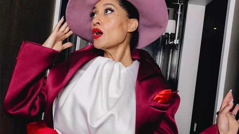 ألوان متباينة تخطف الأنظار... صيحة Colour blocking تعود لتتربع على عرش الموضة