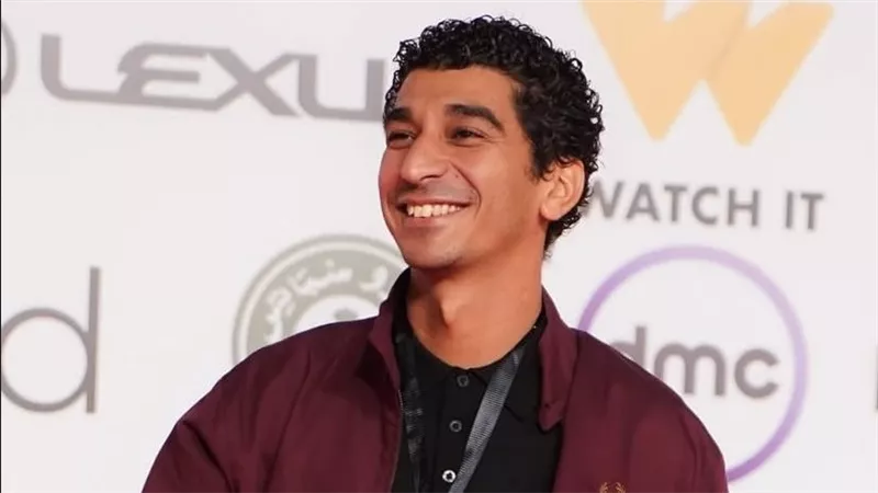 نيقولا معوض وفدوى عابد على السجادة الحمراء لعرض فيلم 