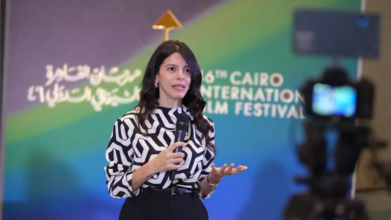 بسمة نبيل تشارك عمرو سلامة ندوة عن قوة السرد وعلاقته بالصحة النفسية بمهرجان القاهرة